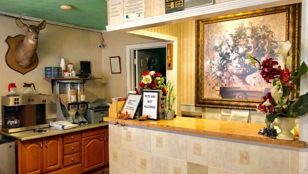Pleasant Valley Motel West Stockbridge Esterno foto