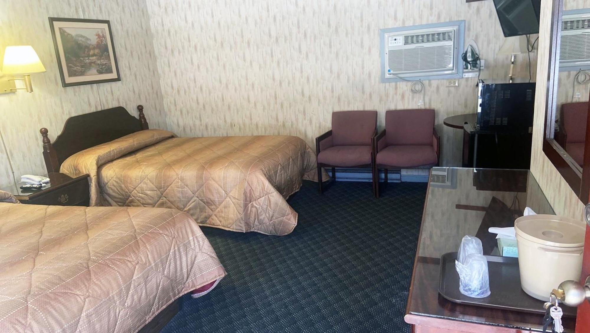 Pleasant Valley Motel West Stockbridge Esterno foto